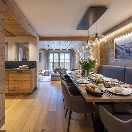 Ski Stubenbach Ferienhaus Lech Holiday home *